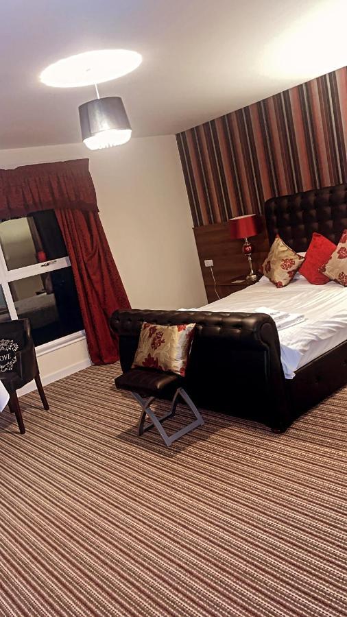 The Hedges Hotel Stranocum Extérieur photo