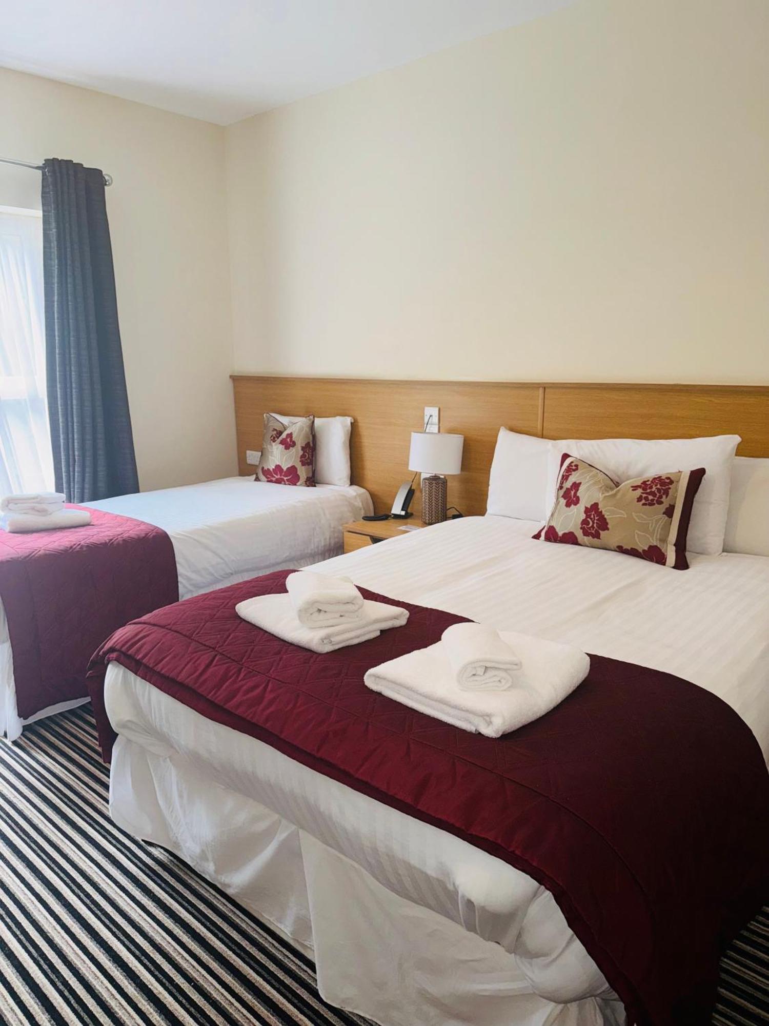 The Hedges Hotel Stranocum Extérieur photo