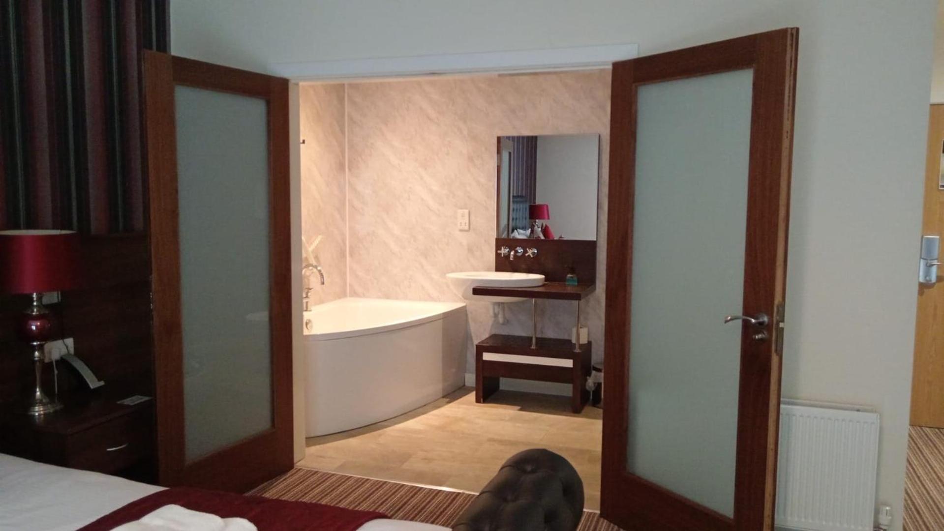 The Hedges Hotel Stranocum Extérieur photo